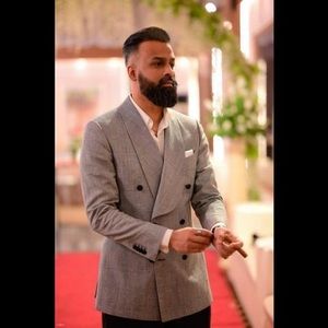 Meet your Posher, Zain